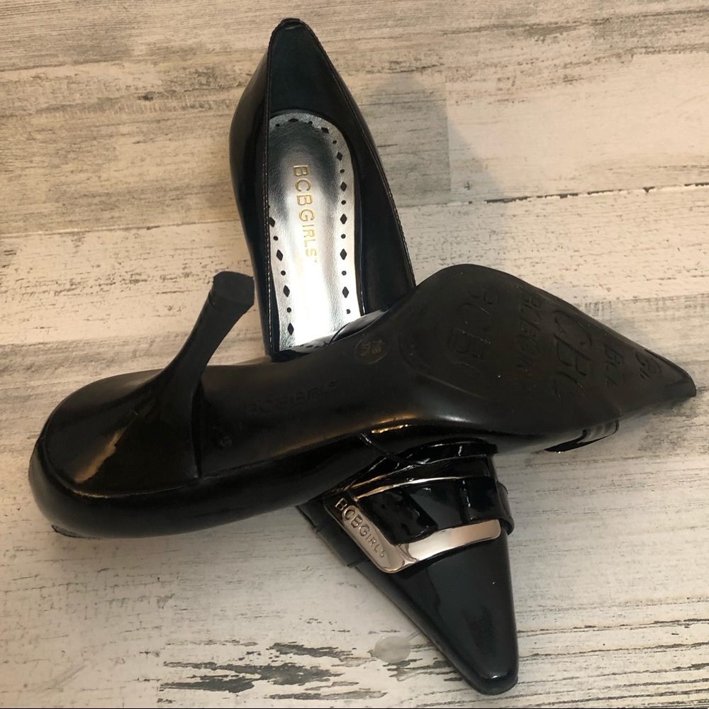 BCBGirls Size 8.5. A#H - Picture 2 of 3